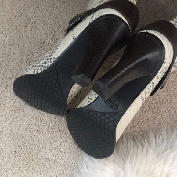 Rare Donald J Pliner boots - Picture 7 of 8